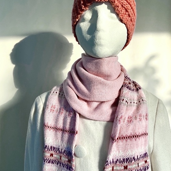 New AEO Winter Scarf w Fringe Pink Wool Blend